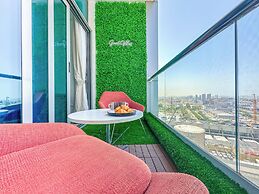 Upgrade Unit with Sea View