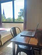 Hotel city