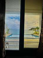 Playa Blanca Beach Resort & Dive Centre