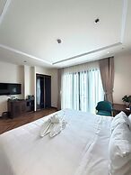 L'Signature Tho Thap Hotel