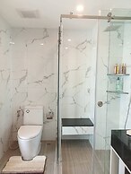 Luxury Sea View 1BR Rooftop Infinity Pool & Gym