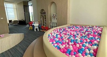 Luxury Sea View 1BR Rooftop Infinity Pool & Gym