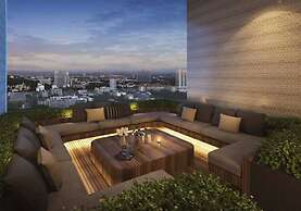 Luxury Sea View 1BR Rooftop Infinity Pool & Gym