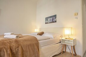 Fully Equipped 1BR Apartment Long Stay