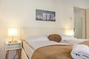 Fully Equipped 1BR Apartment Long Stay