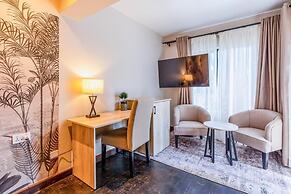 Macadamia Boutique Living