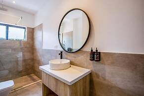 Macadamia Boutique Living