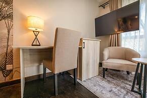 Macadamia Boutique Living