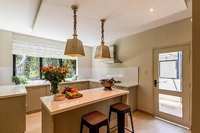 Macadamia Boutique Living
