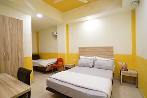 HOTEL GRAND CAPITOL