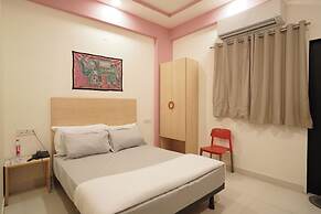 HOTEL GRAND CAPITOL