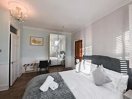Lakeside Oxford Hotel