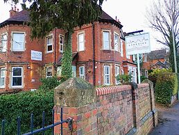 Lakeside Oxford Hotel