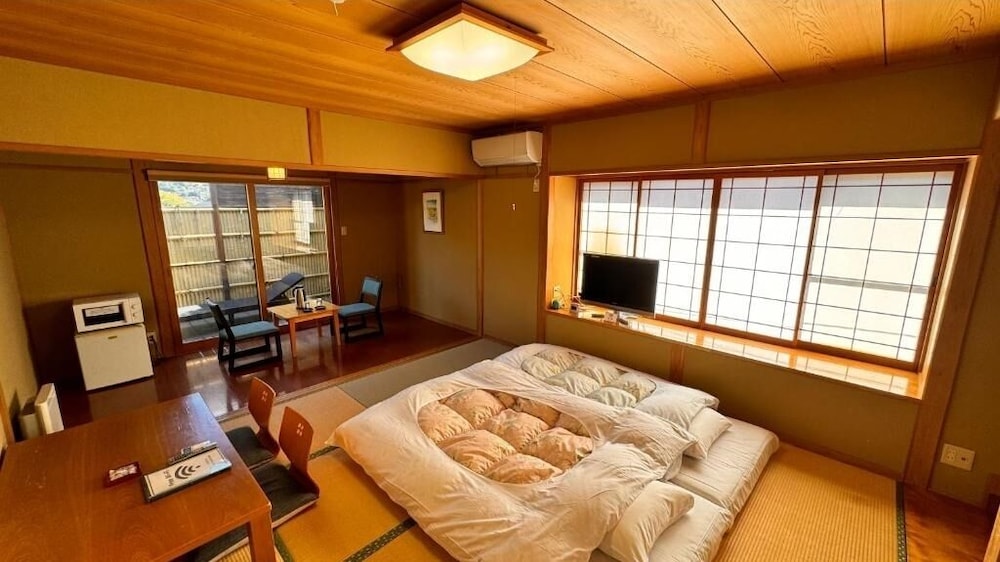 Yufuin Ryokan Yamanami