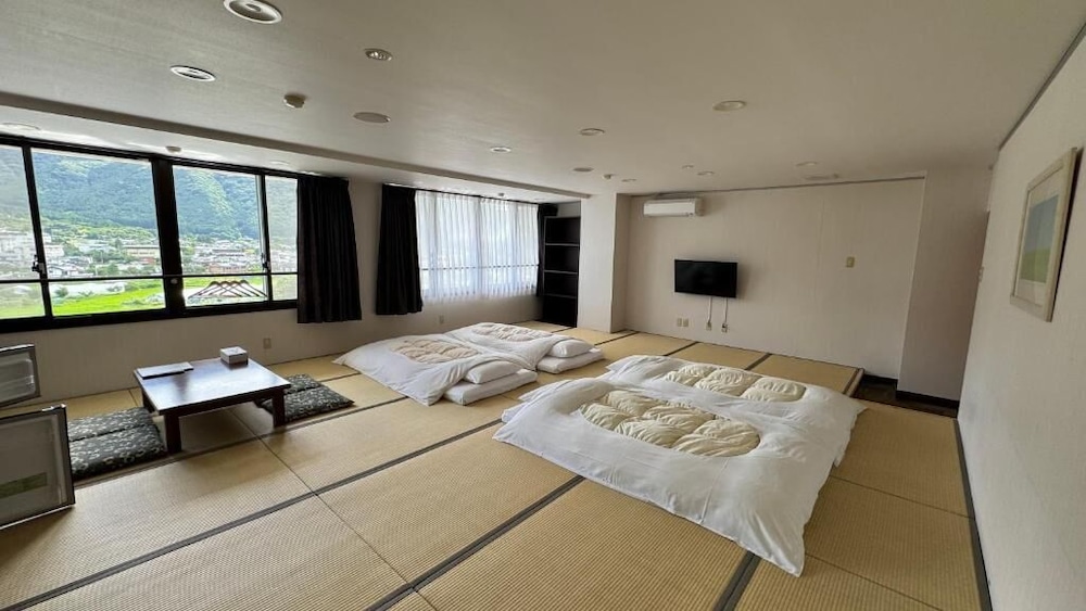 Yufuin Ryokan Yamanami