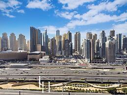 LUX The Armada Suite JLT