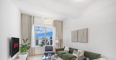 LUX The Armada Suite JLT