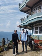 Roofscape Homestay