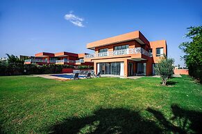 Golfside Villas