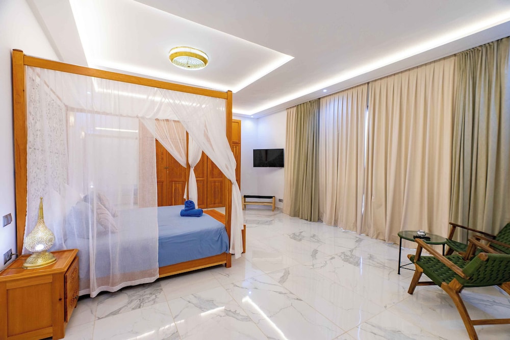 Golfside Villas