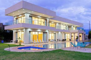 Golfside Villas