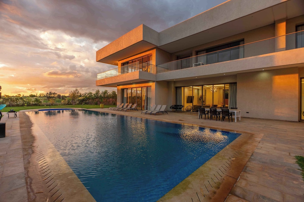 Golfside Villas
