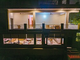 Flying Sparrow Riverside Resort