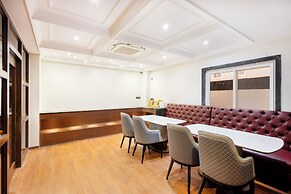 ELYSIUM Premier Suites Hitec City