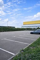 Hotel HubOne3 Istres
