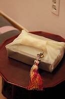 Travel Light Hanok