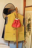 Travel Light Hanok