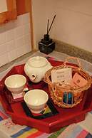 Travel Light Hanok