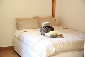 Travel Light Hanok