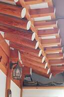 Travel Light Hanok