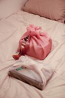 Travel Light Hanok