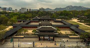 Travel Light Hanok