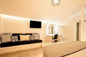 Santorini Cave Luxury Suites