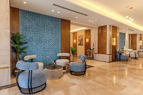 Golden Pillar Hotel