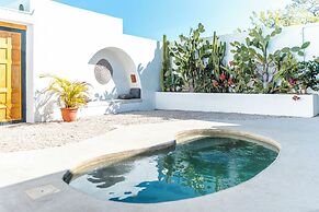 Las Guapas Villa