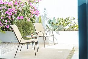 Las Guapas Villa