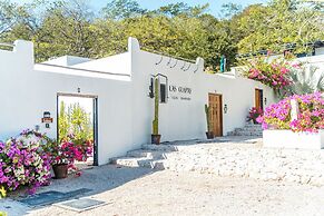 Las Guapas Villa