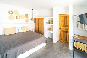 Las Guapas Villa