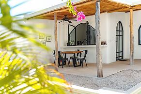 Las Guapas Villa