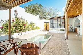 Las Guapas Villa