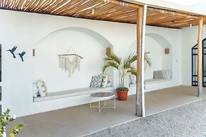 Las Guapas Villa