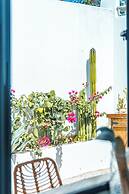 Las Guapas Villa