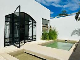 Las Guapas Villa