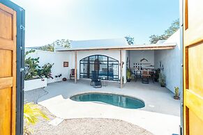 Las Guapas Villa