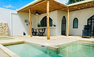 Las Guapas Villa