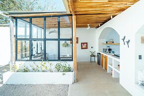Las Guapas Villa